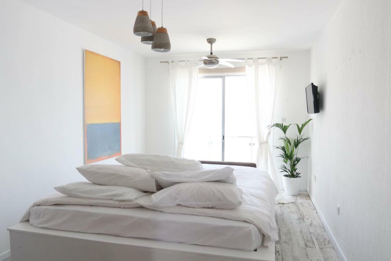Nomasuites - Sea Studio Paphos Extérieur photo